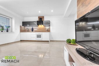 Pronájem, byt 2+kk, 54 m2 + 70 m2 terasa, Staré Město - 5