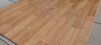 Prodej laminátové podlahy - barva světlý dub (přírodní) - 5