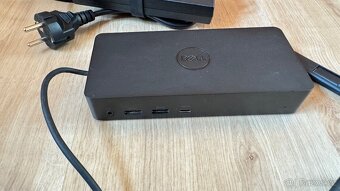 Dell D6000 dock - 5