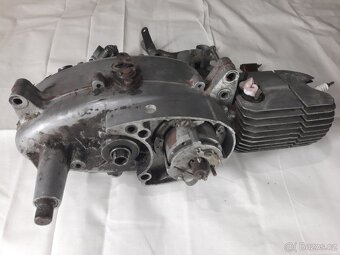 Motor jawa pionýr - 5