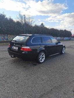 BMW E61 525d origo M-paket, manuál - 5