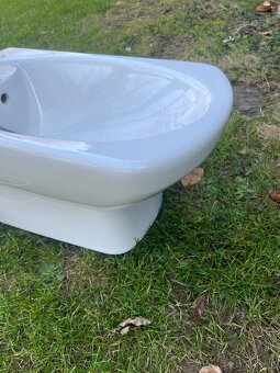 Bidet s baterii - 5