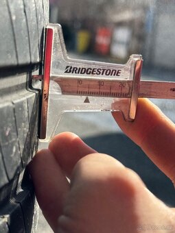 235/50R19 103V Michelin Primacy 4 letní pneu - 5