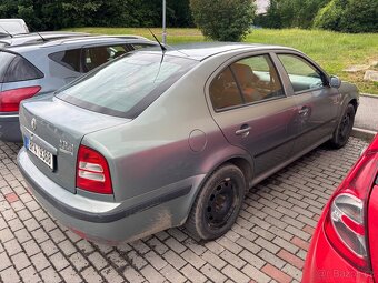 Škoda Octavia 1.6 MPI 2001 - 5