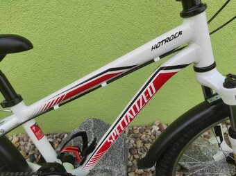 Značkové dětské kolo SPECIALIZED 20" (bílá/červená) - 5