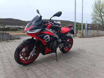 Aprilia Tuono 660 - 5