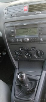 Škoda octavia kombi 1.6 fsi 2005 - 5