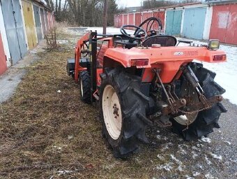 Hinomoto N 209 s nakladačem - 5
