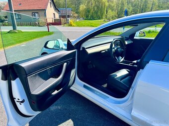 Tesla Model 3 4x4 Long Range 75 kWh DPH Tažné - 5