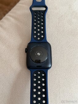 Apple Watch SE 2 (2024) 44mm Midnight, baterie 100%, zánovní - 5