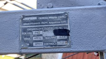 Výsuvný dvoukolový žebřik ZD 12 - 5