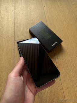 Samsung Galaxy S23 256GB zelený - 5