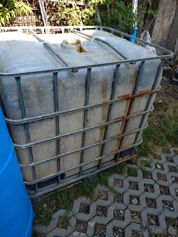 ibc kontejnery stav 90% - 5
