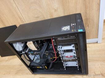 PC sestava: i5-4690K, GTX 970, 16GB, Corsair RM650, Z97 Kill - 5