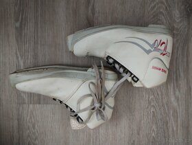 Prodám dětské boty Tecno na běžecké lyže. - 5