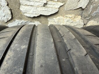 Pneu Michelin PS4 265/45 R19 - 5