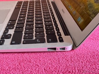 Macbook Air 11 2010 - 5
