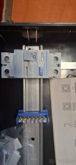 Rozvaděč, chránič a jističe - 5