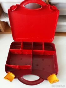 Lego Juniors Mia a kufřík na farmu - 5