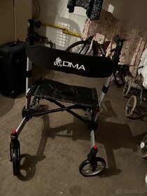 Prodej Invalidního vozíku DMA + úschovný prostor - 5