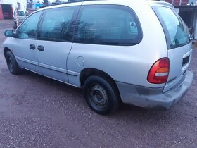 Chrysler Voyager 2,5td - 5