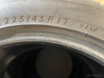 4ks. Letní pneu 225/45/17.zn. Dunlop. - 5
