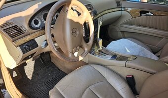 Prodám mercedes benz w211 e320cdi 2009 Avantgarde - 5