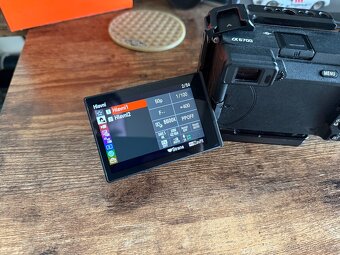 SONY a6700 + half cage Smallrig - 5