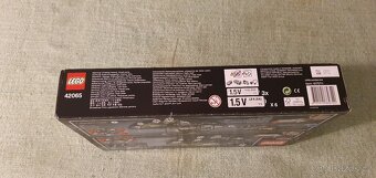 LEGO® Technic 42065 RC Pásový závoďák - 5