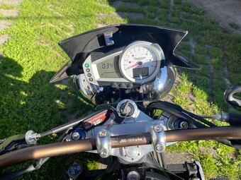 TRIUMPH SPEED TRIPLE 1050 - 5