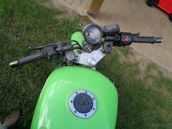 Kawasaki GPZ500 - 5