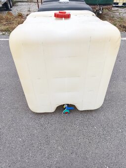 Nádrže na vodu 1000 litrů ,Praha 5 - 5