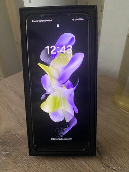 Samsung Galaxy Flip 4 256GB - 5