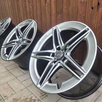 Sada disků Mercedes Benz C 63AMG /Dvourozměrné/ 19´ - 5