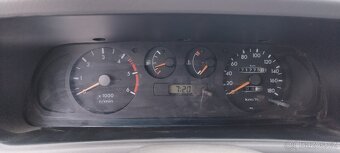 Nissan Terrano 2 - 5