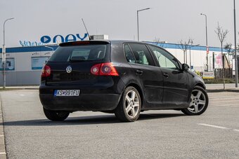 Volkswagen Golf 2.0 TDI Comfortline DSG - 5