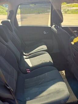 Renault Megane - 5