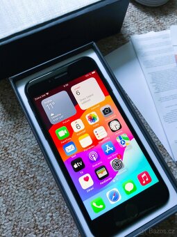 Apple Iphone SE 2022 64GB 5G (3. generace) ✅ KRÁSNÝ STAV - 5