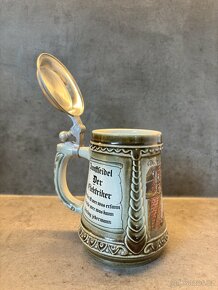 Porcelánový pivní půllitr s cínovou otevírací pokličkou - 5