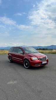 Chrysler Town Country 3.6 LPG 211KW - 5
