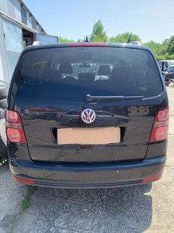 Prodám VW Touran 103 kw na opravu nebo na díly - 5