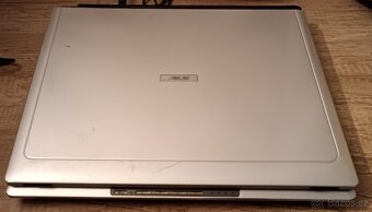 Asus Z9200 funkční, bez HDD, RAM 256MB - 5