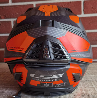 Překlápěcí přilba LS2 F 900 - M - 5