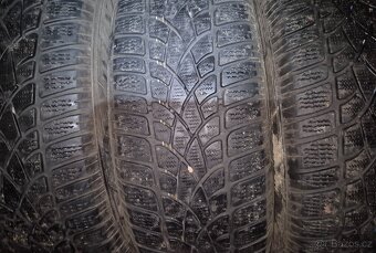 235/55 R18 100H 4x zimní Dunlop 6mm - 5