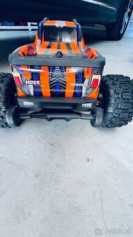 Traxxas Hoss 1:10 VXL 4WD RTR - 5