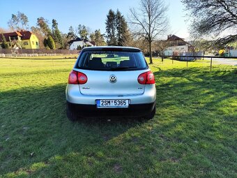 Volkswagen Golf V - 5