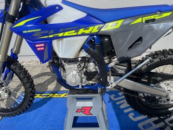 Sherco 450 SEF model 2025 demo najeto pouze 4mth - 5