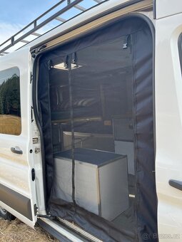 Obytný automobil Ford transit - 5