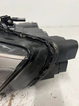 Levý bixenon xenon světlo 8R0941003D Audi Q5 8R 2009 - 5