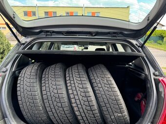 Kia Ceed 1.4i R.v. 2012 manuál ČR 160.000km - 5